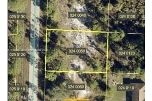 941 Garnet Ave Lehigh Acres, FL 33974 - MLS#A11757131