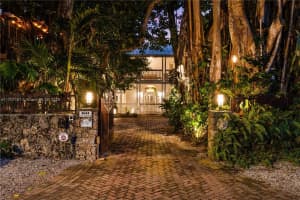 3644 Saint Gaudens Rd, Miami