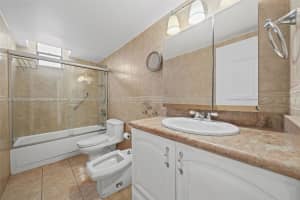 2500 Parkview Dr APT 812, Hallandale Beach, FL 33009, - MLS#A11757236