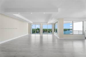 5660 Collins Ave, Miami, FL 33140, Sold 07/30/25