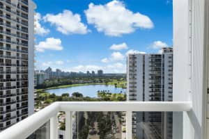 20505 E Country Club Dr 1938, Aventura