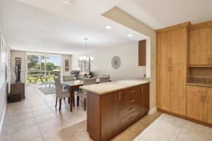 9820 S Hollybrook Lake Dr APT 310, Pembroke Pines, FL 33025, Sold 04/30/25