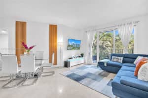 20000 E Country Club Dr APT 212, Aventura, FL 33180, Sold 06/24/25