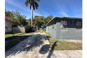 537 NW 8th Ave, Fort Lauderdale, FL 33311, - MLS#A11757543