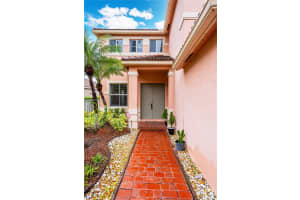 1065 Nandina Dr Weston, FL 33327 - MLS#A11757549