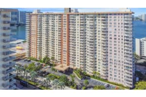 251 174th St APT 2307, Sunny Isles Beach, FL 33160, Sold 10/16/25