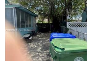 2156 NW 32nd St, Miami, FL 33142, - MLS#A11757694