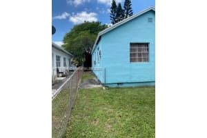 2156 NW 32nd St, Miami, FL 33142, - MLS#A11757694