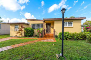5841 SW 13th St, West Miami, FL 33144, Sold 03/21/25