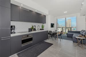 227 Ne 2nd St 1805, Miami