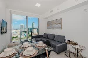 227 NE 2nd St #1805, Miami, FL 33132, - MLS#A11757781