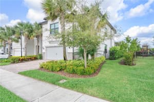 4510 Pinehurst Trl W, Oakland Park, FL 33309, Sold 08/29/25