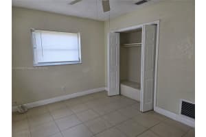 4190 Nw 45th St 1 Lauderdale Lakes, FL 33319 - Off Market