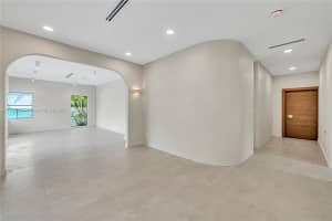 1323 Cleveland Rd Miami Beach, FL 33141 - MLS#A11758006