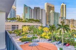 1450 Brickell Bay Dr APT 504, Miami, FL 33131, Sold 04/21/25