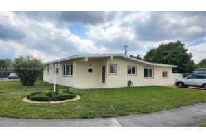 5230 Sw 95th Ct, Miami