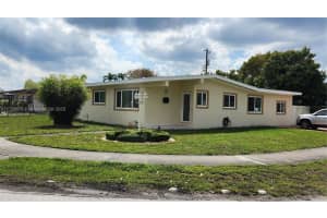 5230 SW 95th Ct, Miami, FL 33165, - MLS#A11758075