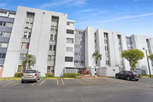 750 NW 43rd Ave APT 601, Miami, FL 33126, Sold 05/20/25