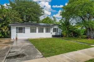 719 NE 36th St, Oakland Park, FL 33334, Sold 05/13/25