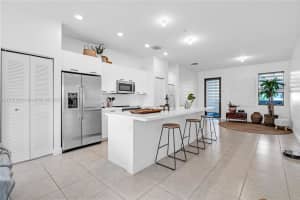 8175 NW 104th Ave Apartment 28, Doral, FL 33178, - MLS#A11758159