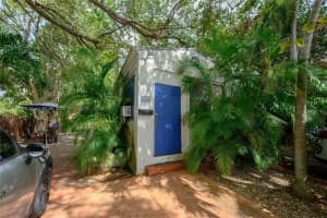 2041 SW 25th St, Miami, FL 33133, Sold 05/16/25