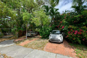 2041 SW 25th St, Miami, FL 33133, Sold 05/16/25