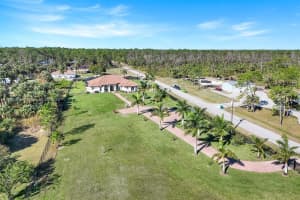 90 22nd Ave NW, Naples, FL 34120, Sold 05/15/25
