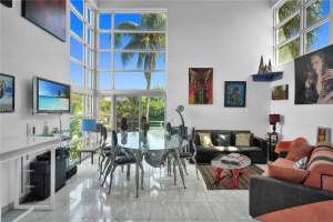 7700 Collins Ave APT 5, Miami Beach, FL 33141, Sold 05/23/25