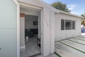 2560 NW 154th St, Miami Gardens, FL 33054, Sold 05/30/25