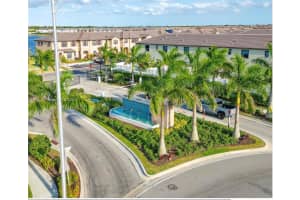 11426 W 33rd Way, Hialeah