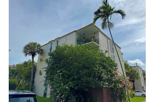 6886 N Kendall Dr, Pinecrest, FL 33156, Sold 04/03/25