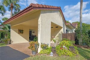 16221 Laurel Dr #19, Weston, FL 33326, Sold 05/13/25