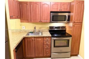 4001 N University Dr 103, Sunrise