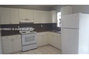 7985 NW 7th St # A7, Miami, FL 33126, Sold 09/22/25