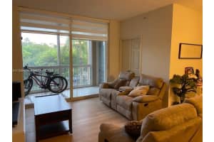 9755 Nw 52nd St 318 Doral, FL 33178 - MLS#A11758546