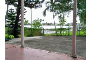 1916 W 72nd St, Hialeah, FL 33014, Sold 04/25/25