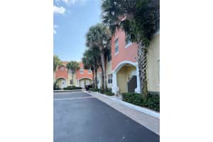 2620 Pierce St A2, Hollywood