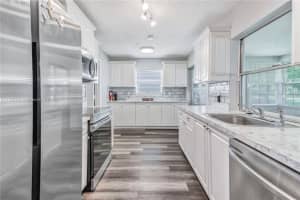 9021 NW 12th St, Plantation, FL 33322, Sold 05/06/25