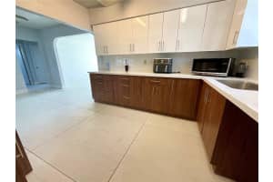31 W 64th St, Hialeah, FL 33012, Sold 08/25/25