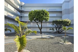 8261 NW 8th St APT 122, Miami, FL 33126, - MLS#A11758975
