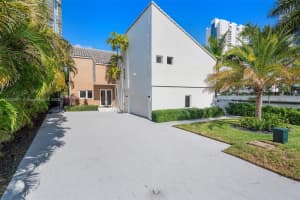 201 Atlantic Isle, Sunny Isles Beach, FL 33160, - MLS#A11758977