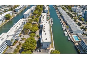 3550 NE 169th St APT 300, North Miami Beach, FL 33160, - MLS#A11759000