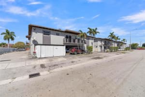 1225 W 30th St APT 21, Hialeah, FL 33012, Sold 05/09/25