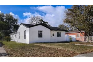 760 Nw 125th St, North Miami