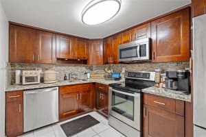 10852 N Kendall Dr #106, Miami, FL 33176, Sold 06/06/25