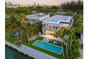 315 N Shore Dr Miami Beach, FL 33141 - MLS#A11759388