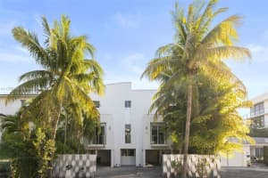 3545 E Glencoe St, Miami
