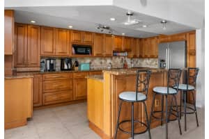 14311 Kendale Lakes Cir, Miami, FL 33183, Sold 06/30/25