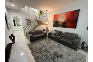 6923 Julia Gardens Dr Coconut Creek, FL 33073 - MLS#A11759642