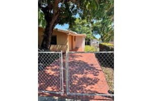 3395 W 14th Ave, Hialeah, FL 33012, - MLS#A11759644
